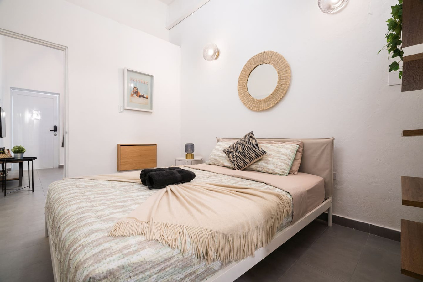 Downtown San Juan Gateway Dream - San Juan