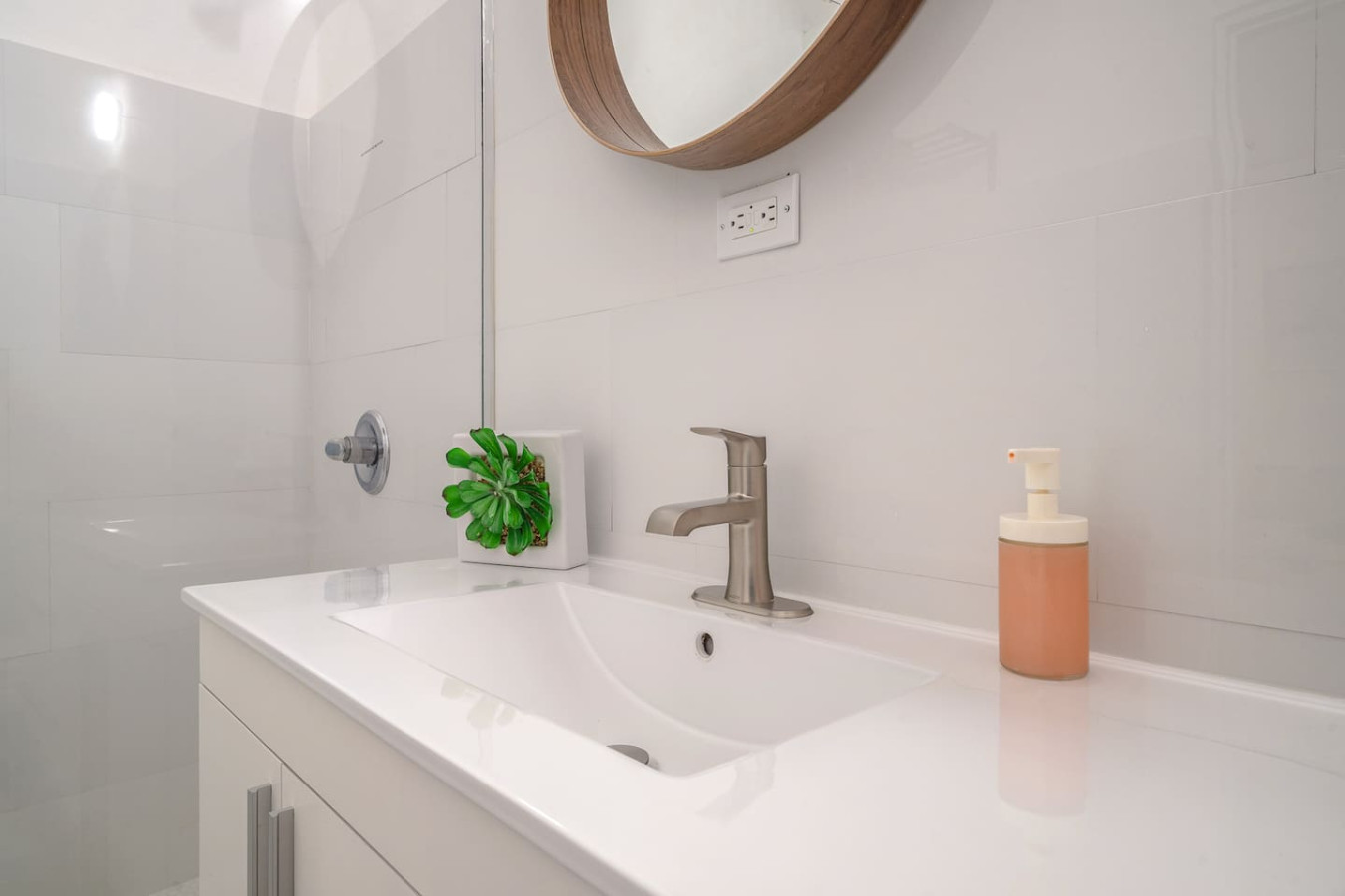 Downtown San Juan Gateway Dream - San Juan