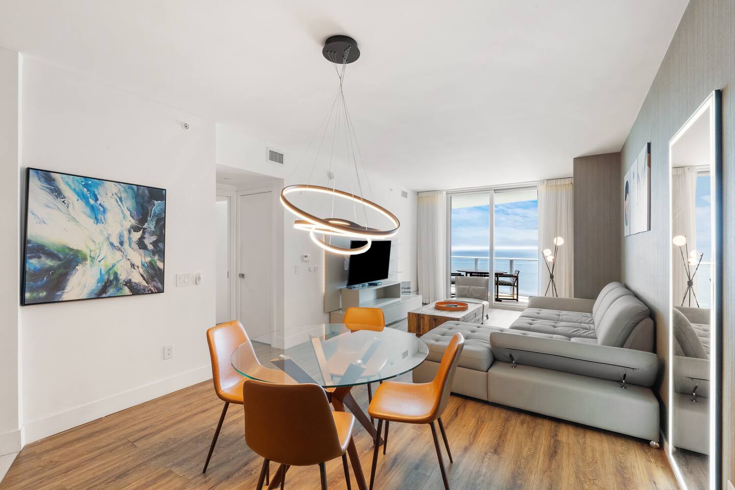 Luxury Miami Retreat with Ocean View  𝙗𝙮 𝙎𝙏𝘼𝙔-𝙏𝙊𝘿𝘼𝙔 | Lyfe Resort