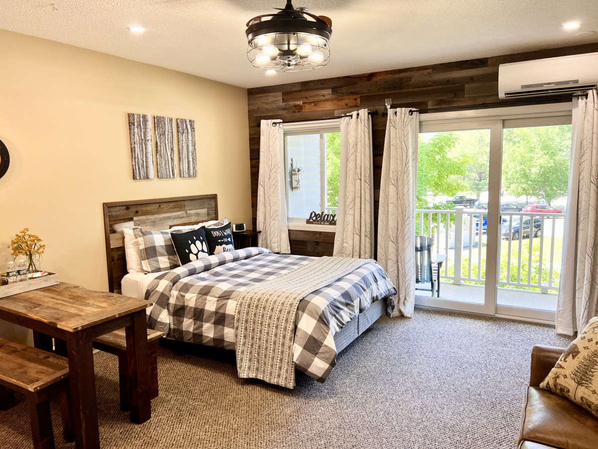 b211-cute-resort-studio-apt-with-pool-hot-tub-at-loon/