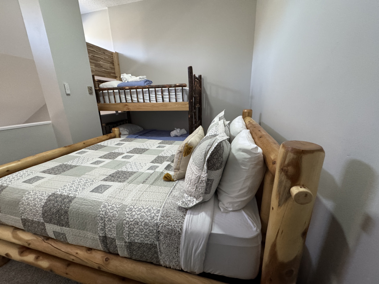 d215-loon-mtn-retreat!-studio-loft/