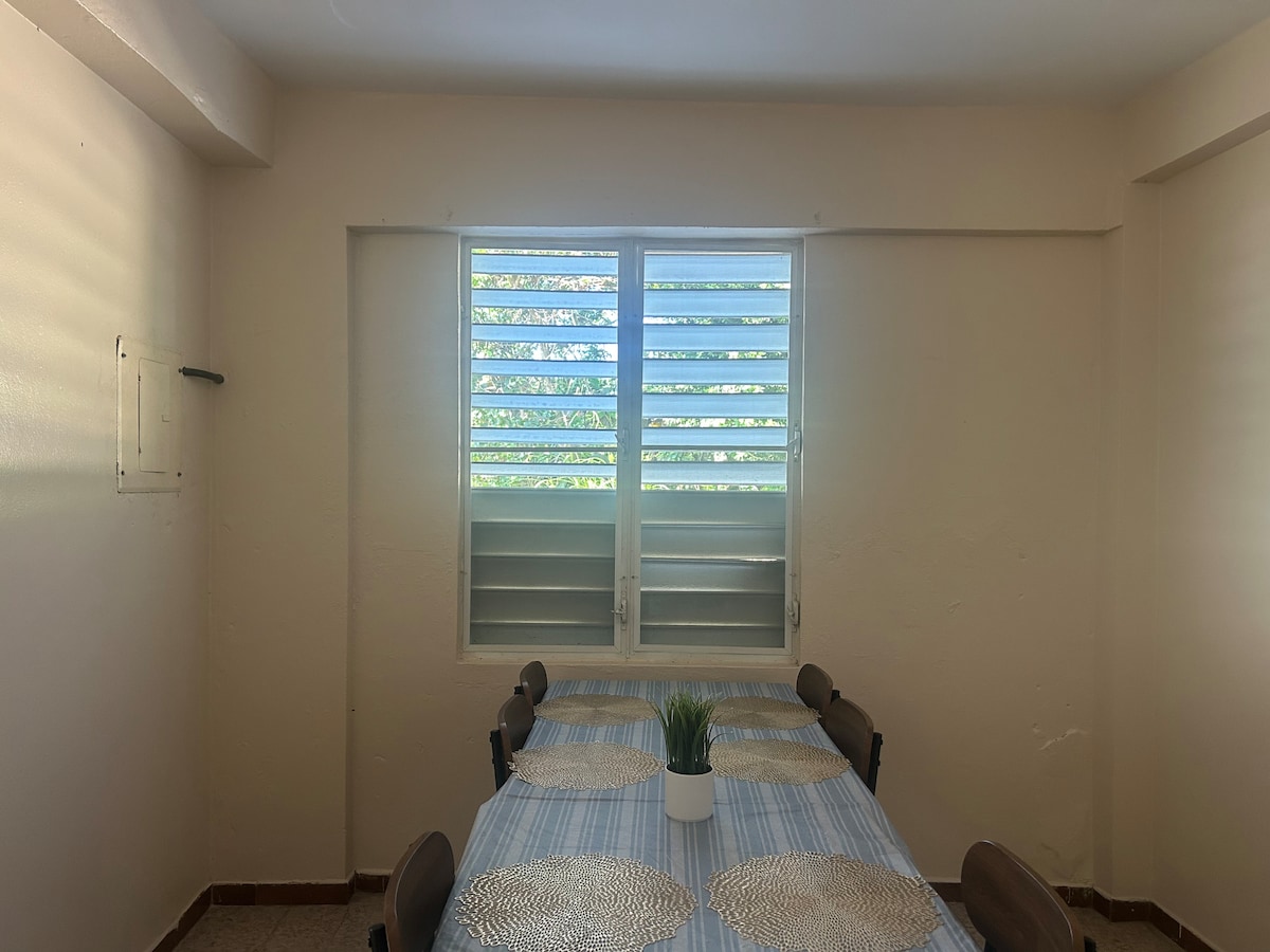 A/C, Roomy 3BR w/ Full Kitchen & Riverfront image 21