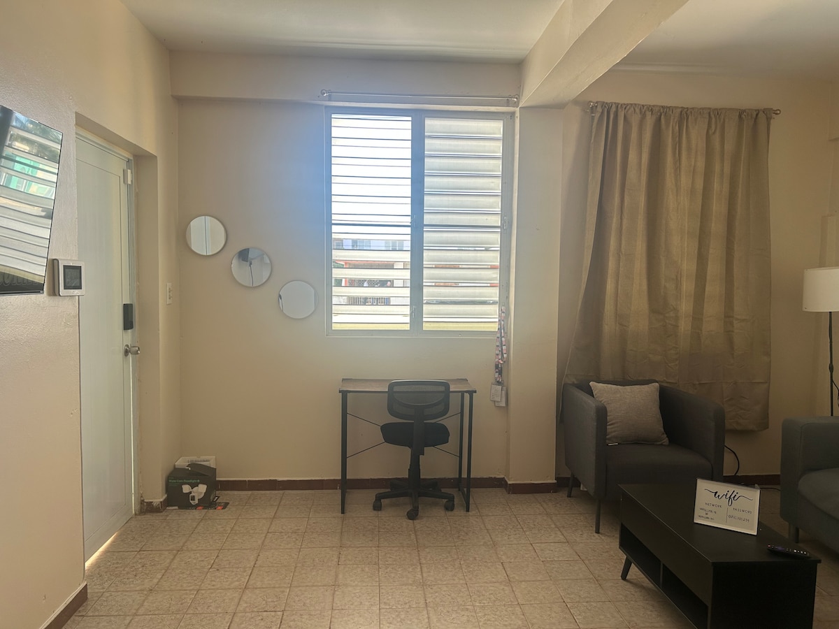 A/C, Roomy 3BR w/ Full Kitchen & Riverfront image 26