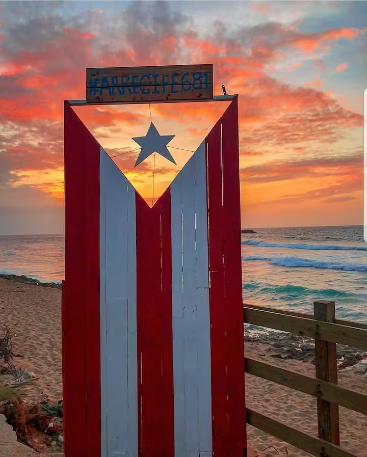 A/C, Roomy 3BR w/ Full Kitchen & Riverfront - Arecibo