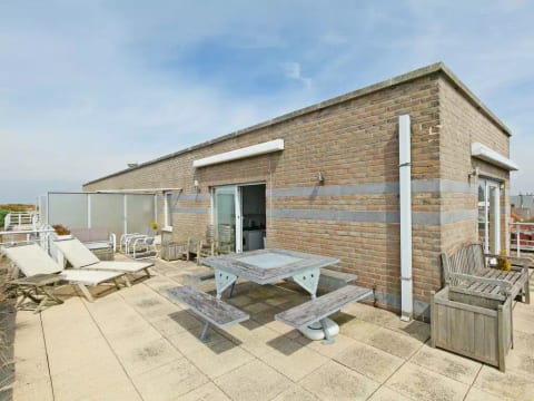 Wilde Zee with terrace