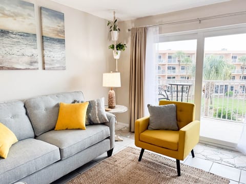 Coastal Dreams - Open Concept Living Space
Perfect gathering spot for families with natural light and coastal charm