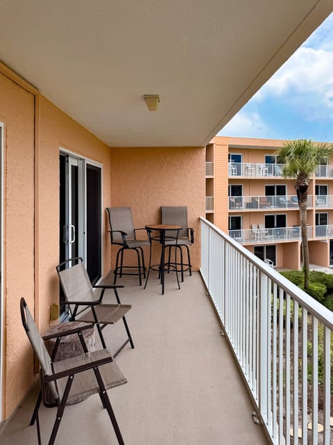 Coastal Dreams - Large Ocean View Balcony
Spacious private balcony with plenty of room to relax and enjoy Atlantic Ocean views.