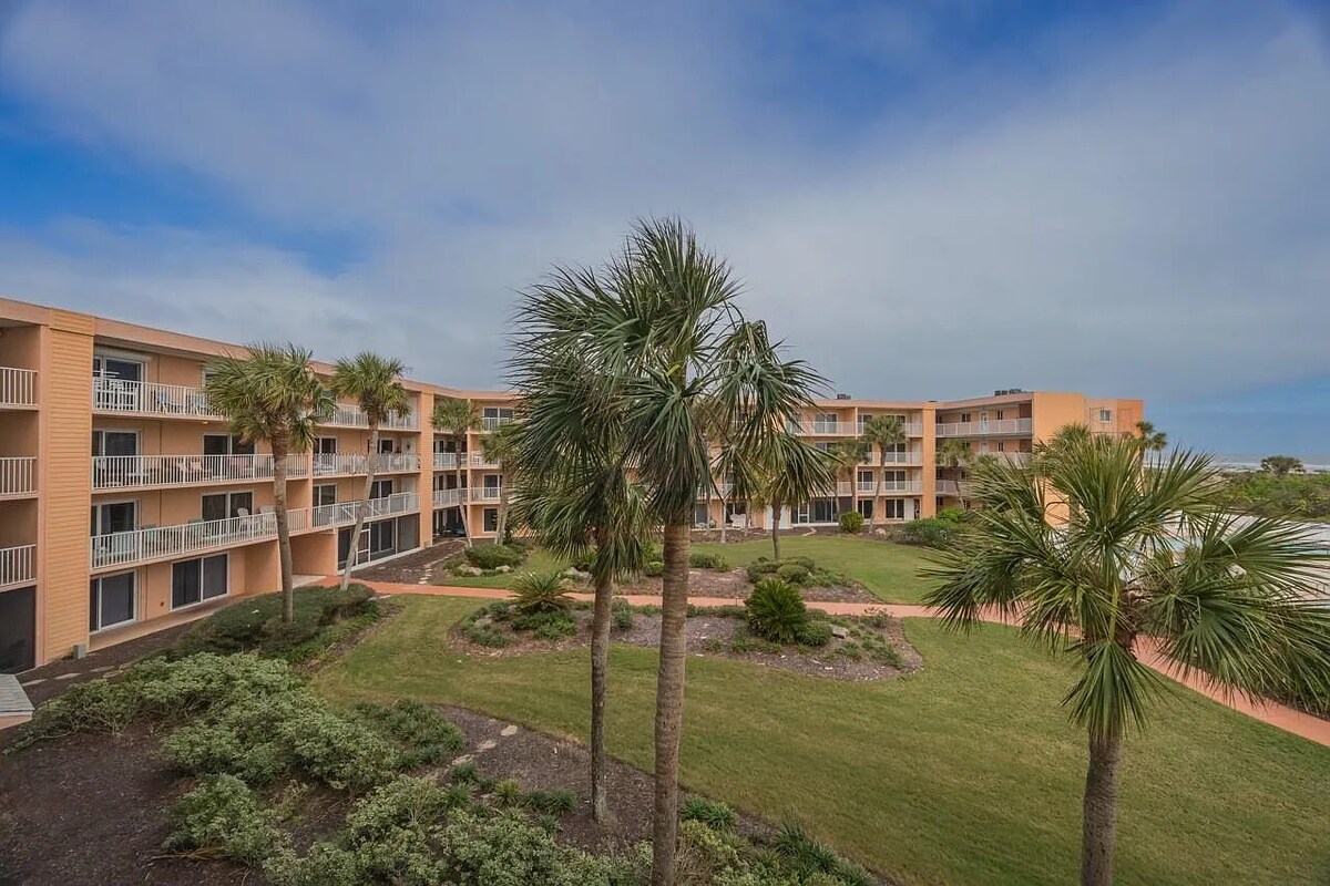 ocean-view-newly-renovated-st-augustine-2-2-condo/