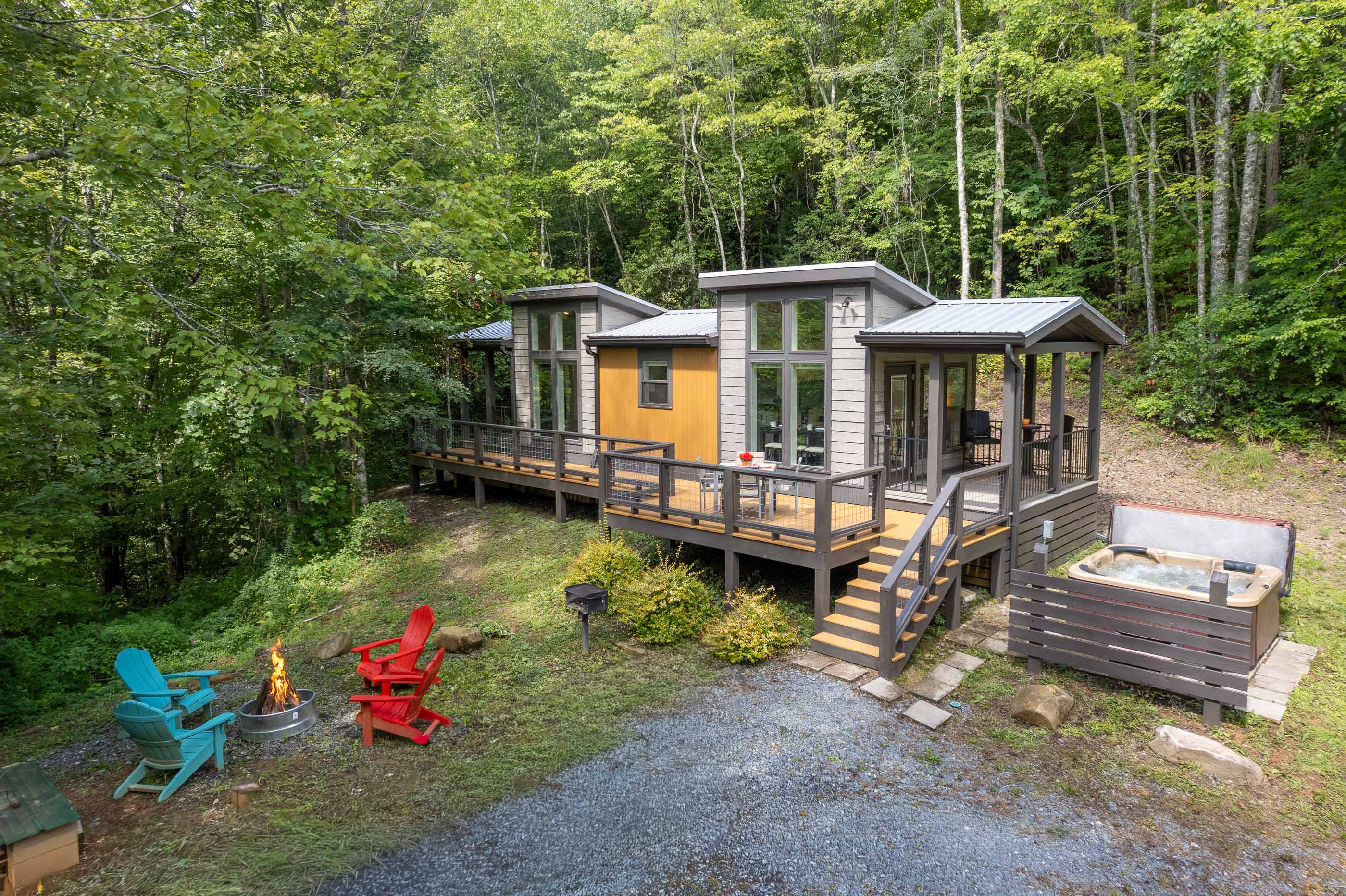 Modern mountain living at High Hollow Cottage—your secluded getaway in Stecoah.