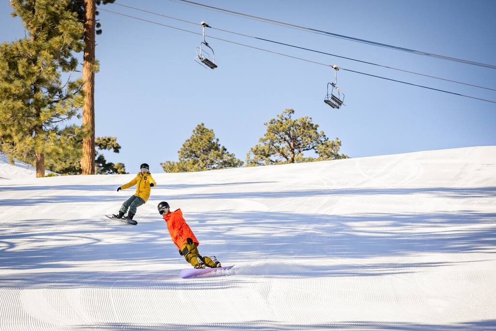 hot-tub-*-fenced-yard-*-fire-pit-*-walk-to-lake/
