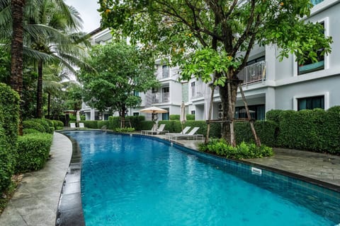 Nira Rawai | Spacious Airy Flat for Relaxed Stay RW179