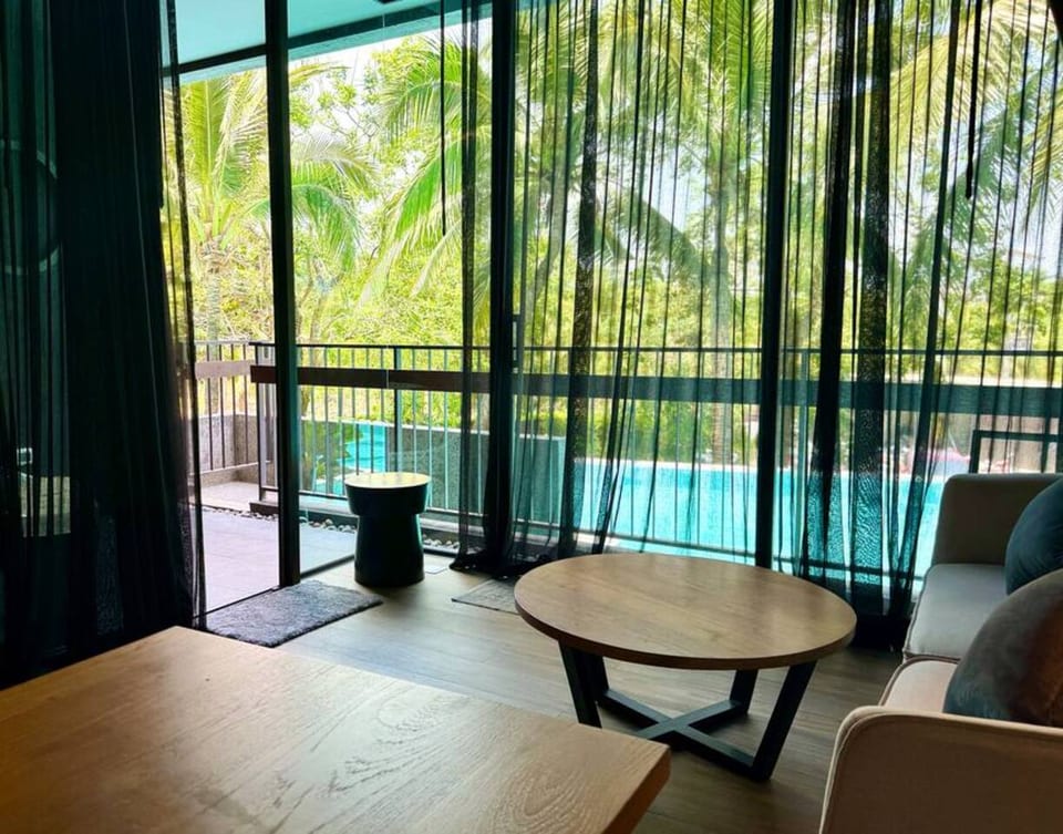 Namira NaiHarn | Semi-Privater Pool | 1SZ Samstage NH210 - Rawai