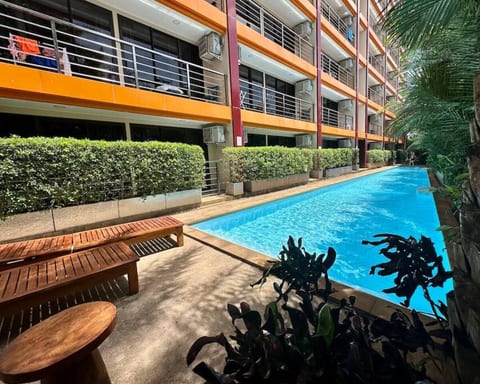 Vira NaiHarn | Scenic Mountain View | Serene 1BR NH342