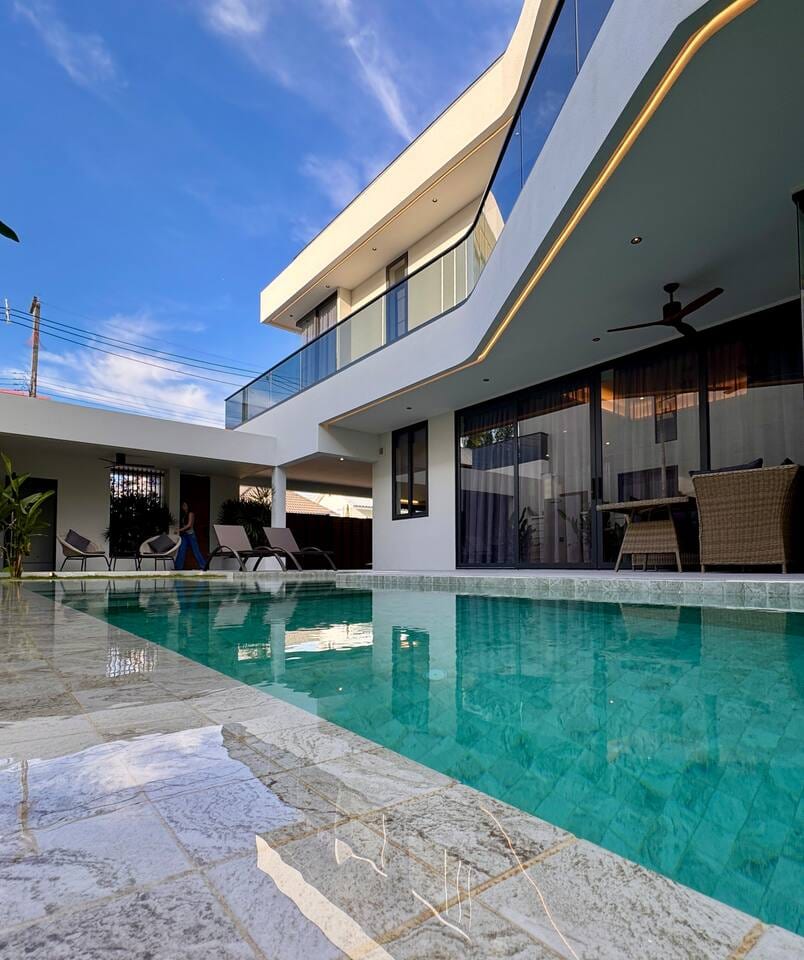 Chantra Rawai | Luxuriöse Moderne & Pool Villa - Ferienhaus - Rawai