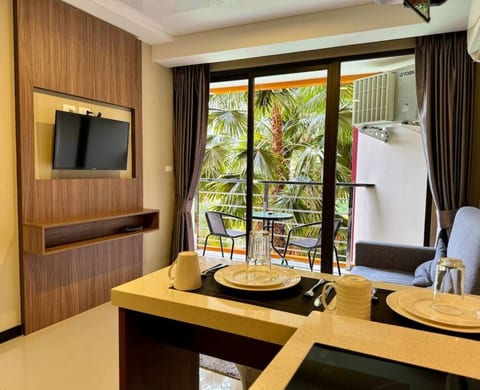 Sirin Naiharn | 1BR Pool View | Modern Retreat NH355