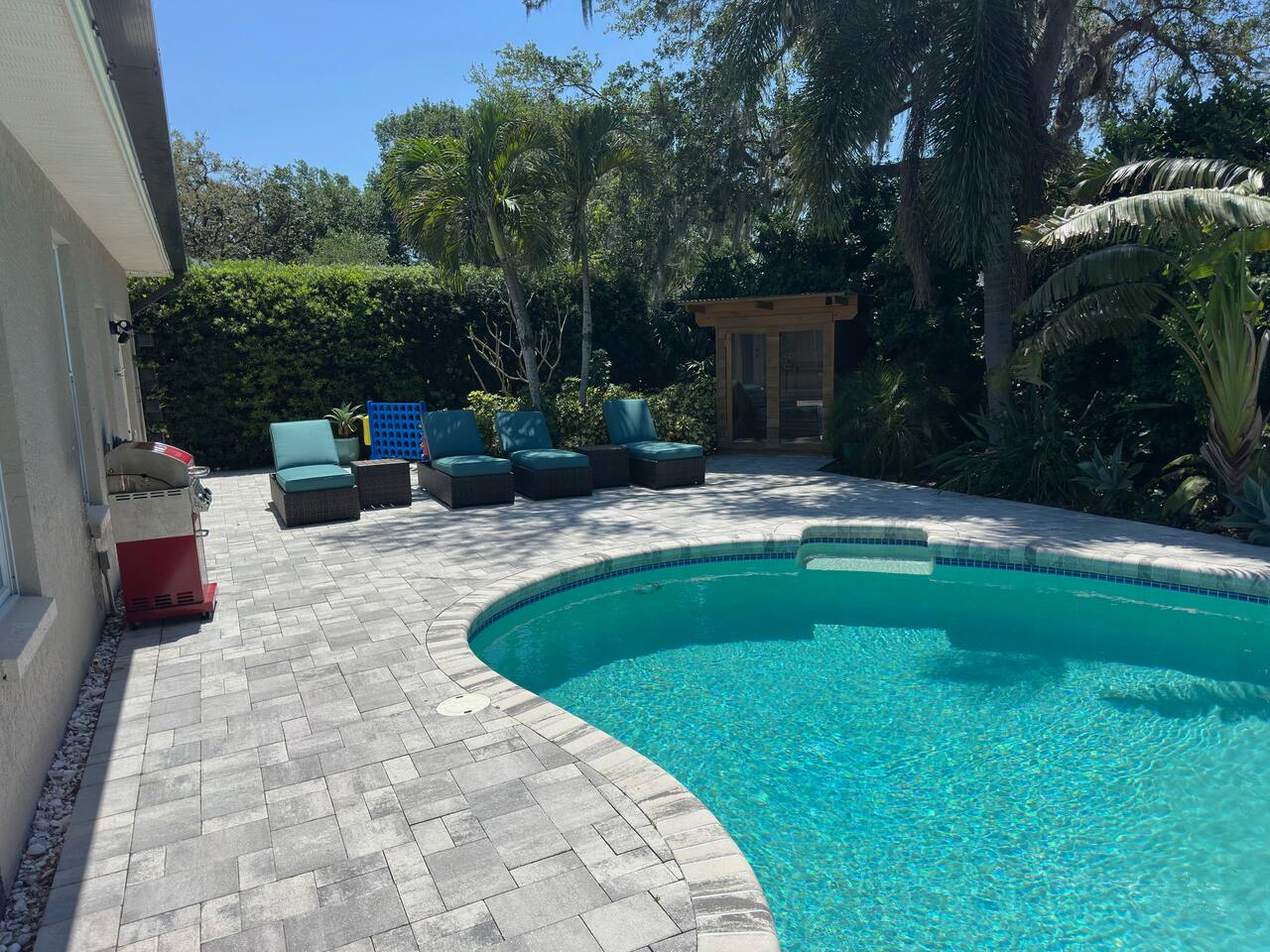 the-riverview-estates-sauna-and-heated-pool/