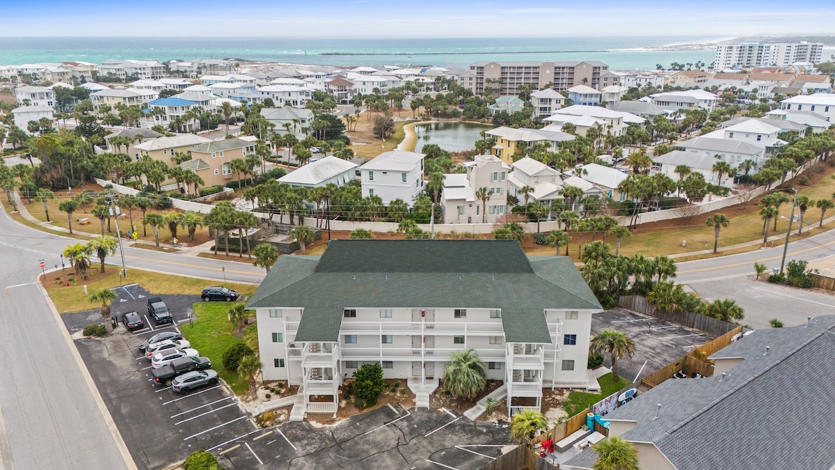 3 Beaches + 2 Free Bikes - Stay at Always Salty! image 35