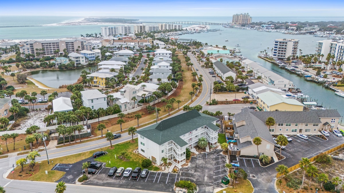 3 Beaches + 2 Free Bikes - Stay at Always Salty! image 37