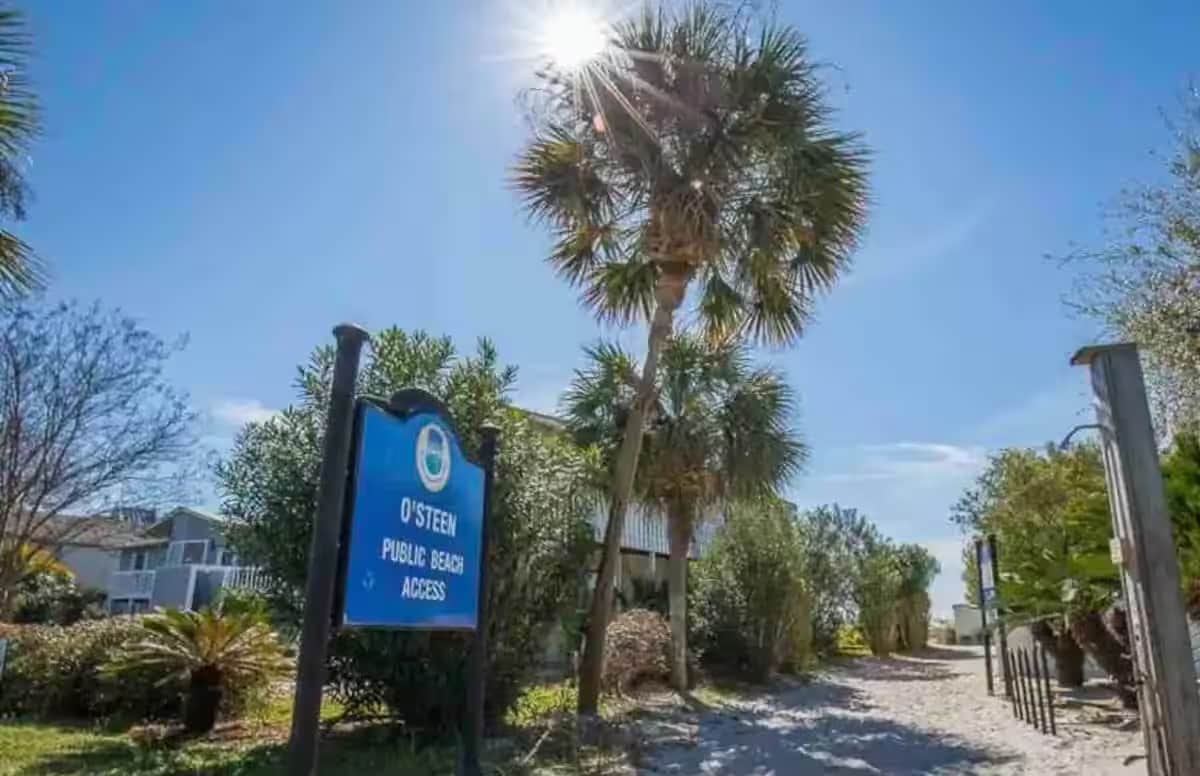 3 Beaches + 2 Free Bikes - Stay at Always Salty! image 42