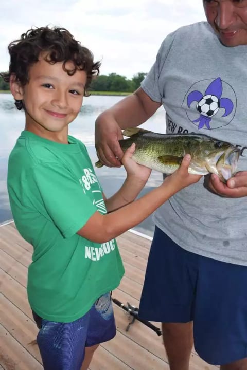 Cast your line and reel in the big one at this lakefront paradise with tons of fish species, including Bass, Perch, and Pike, all from your private dock!