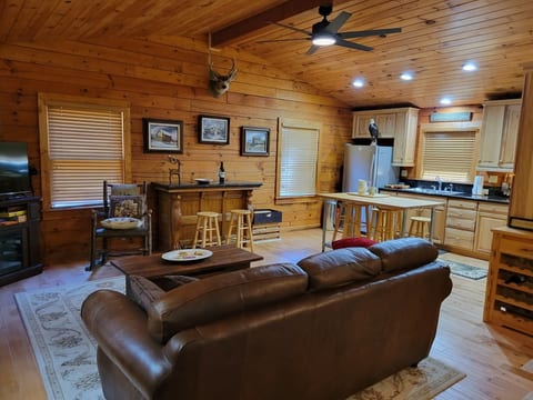 Lake Cabin on 10Acres w/ Seasonal Waterfront Views image 5
