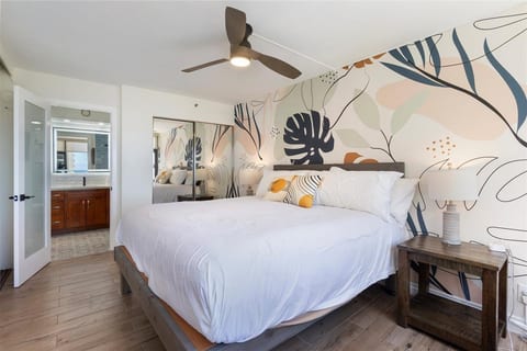 Oahu. Ocean Views. Walk to Waikiki Beach. AC.