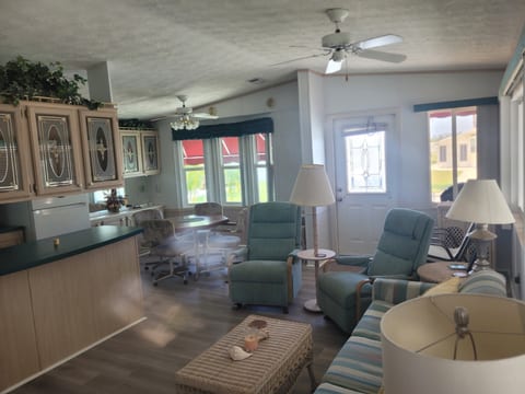 Kings Gate Mobile Home