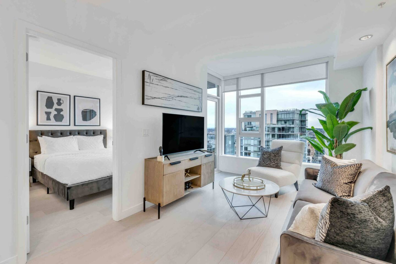 high-in-sky-amazing-views-wparkingandacandfast-wifi/