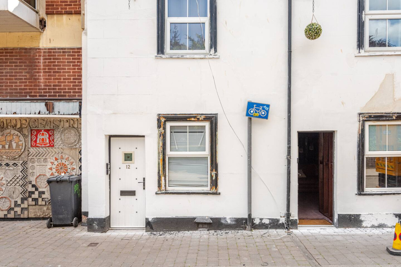 2-Bed Cottage Gloucester City - Gloucestershire