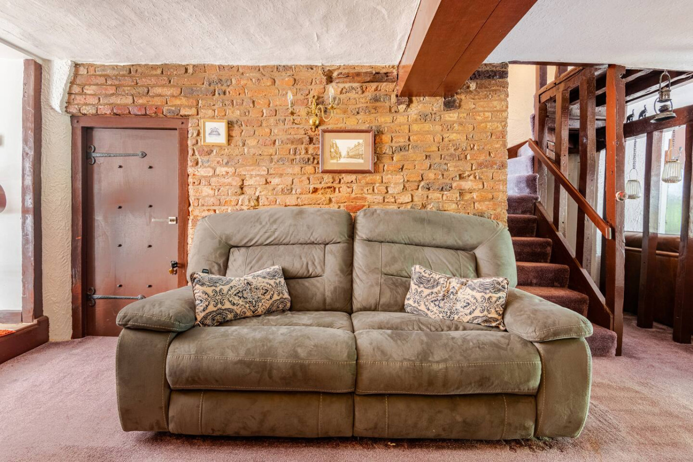 2-Bed Cottage Gloucester City - Gloucestershire