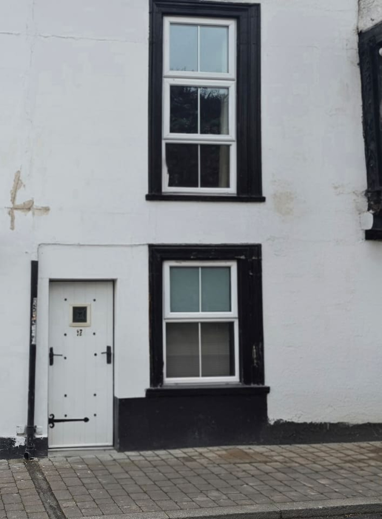 2-Bed Cottage Gloucester City - Gloucestershire
