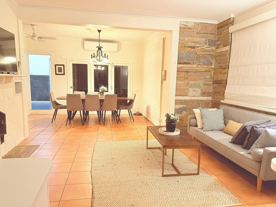 Coastal Retreat | Pool, Spa, Walk to Beach & Town - Mornington Peninsula Shire