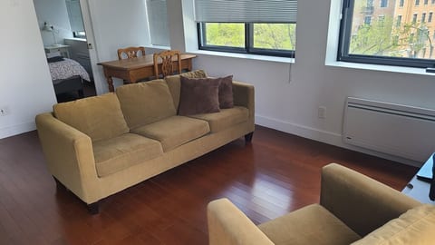Downtown Montreal | Rooftop terrace | Free Parking