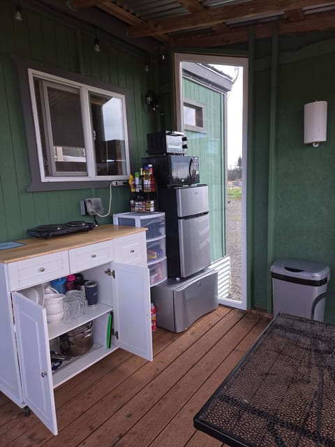 Cozy Tiny House on 13 acres, beaches & CN Border! image 3