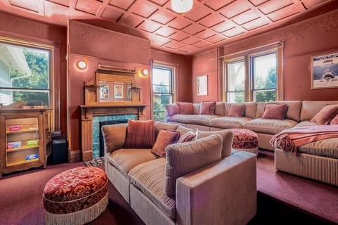 Historic Estate - Group Gatherings & Retreats