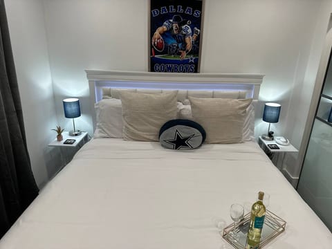 Touchdown 2Br | Full Kitchen | Coffee Bar
