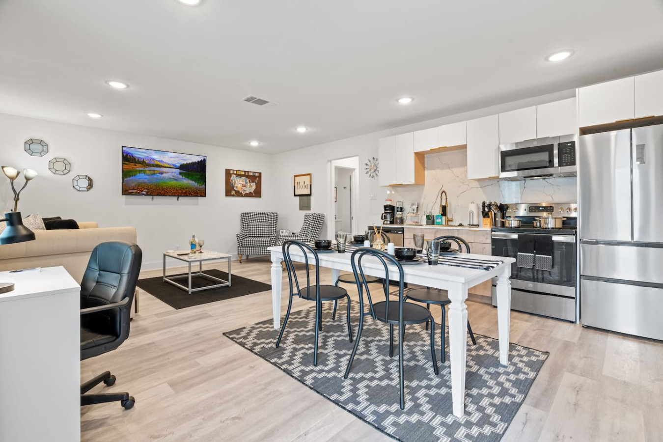 Fully Stocked Kitchen | 5 Min From State Fair