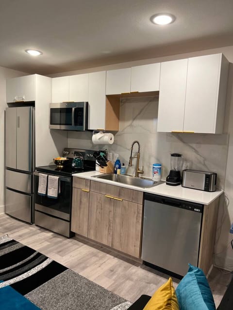 GlowStudio | Pet Friendly | Near State Fair