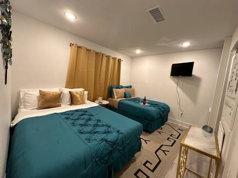 GlowStudio | Pet Friendly | Near State Fair