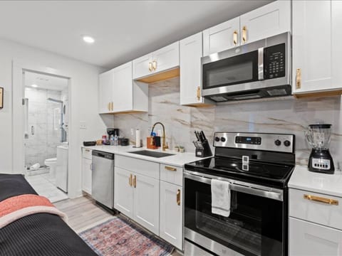 Night Garnet Studio | Near Dallas Farmers Market
