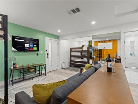 Nest Studio | 11 mins From Klyde Warren Park