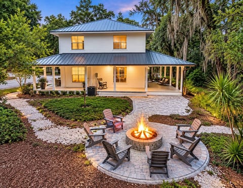 RiverSide Getaway with view /dock/fishing/kayak