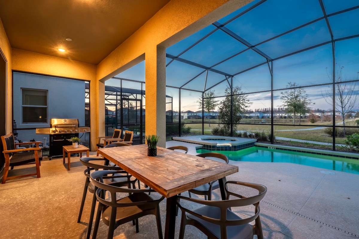 Awesome Villa w/ great amenities image 2