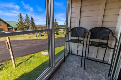 Enclosed Sunroom/Balcony