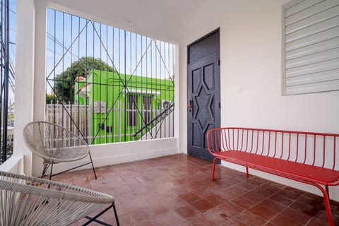Luz Collection No.2 – Casa Brisa | 3BR Retreat