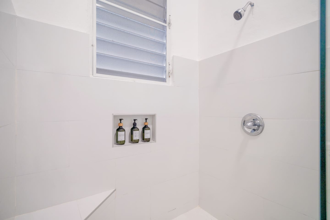 luz-collection-no.2-casa-brisa-or-3br-retreat/