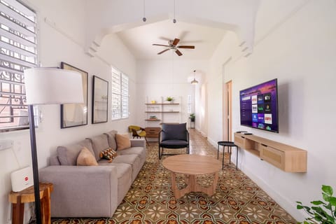 Luz Collection No.2 – Casa Brisa | 3BR Retreat