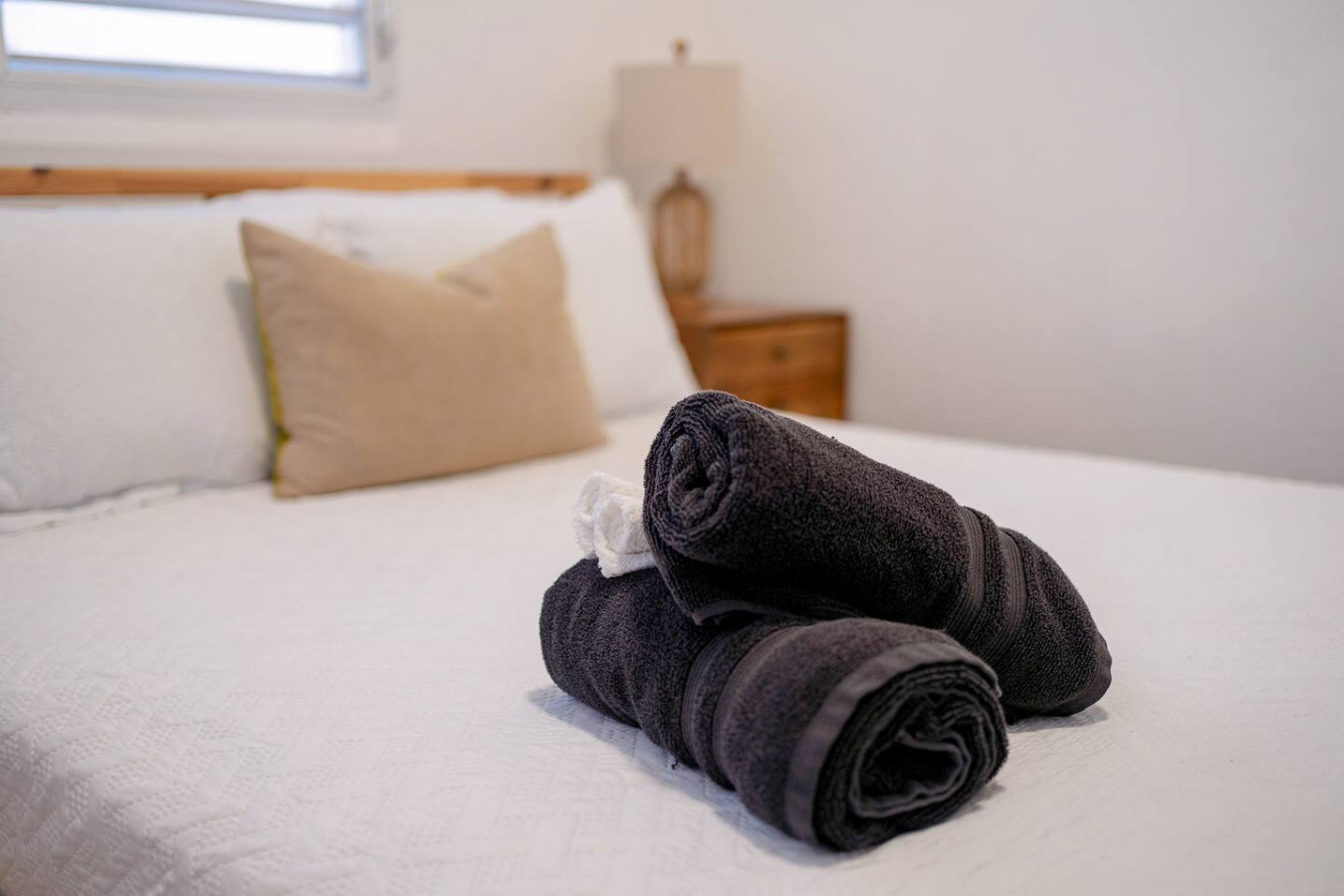 luz-collection-no.3-casa-horizonte-or-3br-loft/