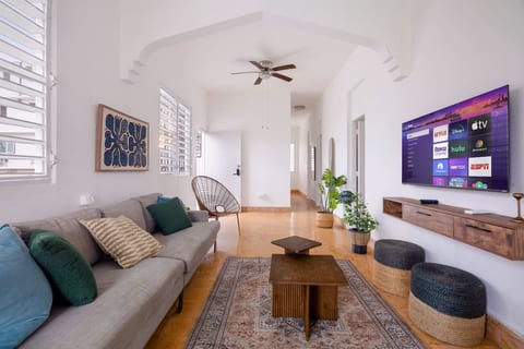 Luz Collection No.3 – Casa Horizonte | 3BR Loft