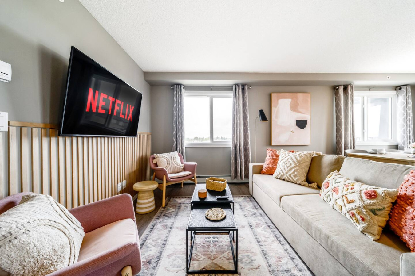 ~Peaceful Oasis Condo~2BR | AC | Balcony | KingBed